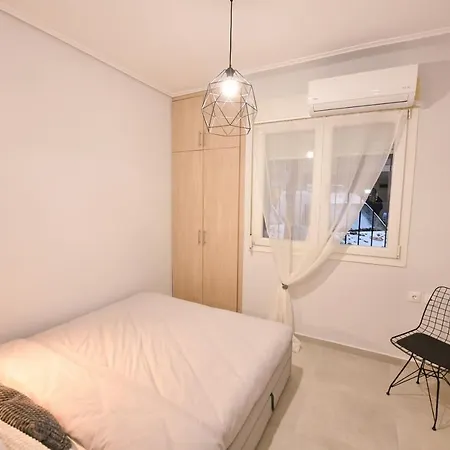 Modern, Comfortable Apartment, In The Heart Of The City_2 Larissa